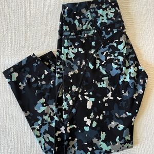 Sweaty Betty Leggings, Size Medium